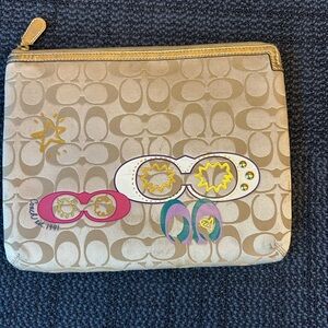 Coach Beige DAISY POPPY APPLE TABLET SLEEVE